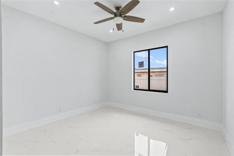4330 SW 24th Street West Park FL 33023
