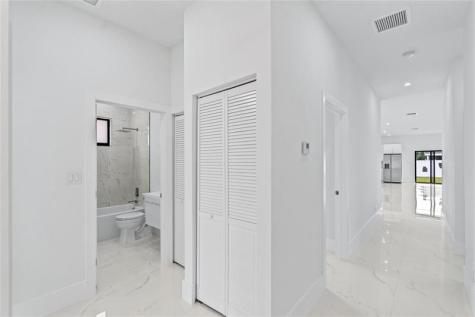 4330 SW 24th Street West Park FL 33023
