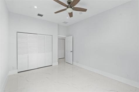 4330 SW 24th Street West Park FL 33023