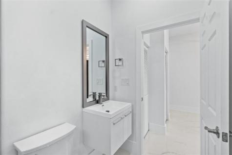 4330 SW 24th Street West Park FL 33023