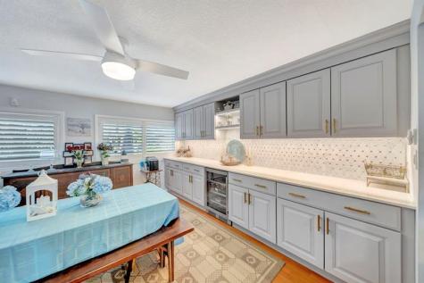 2611 NE 53rd Street Lighthouse Point FL 33064
