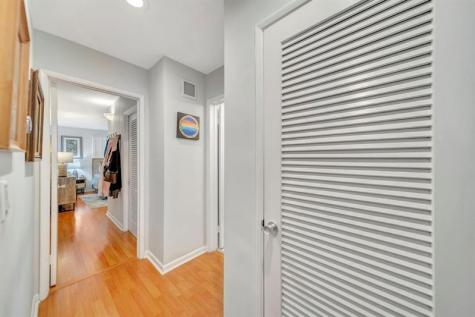 2611 NE 53rd Street Lighthouse Point FL 33064