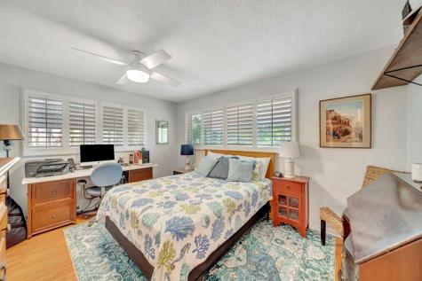 2611 NE 53rd Street Lighthouse Point FL 33064