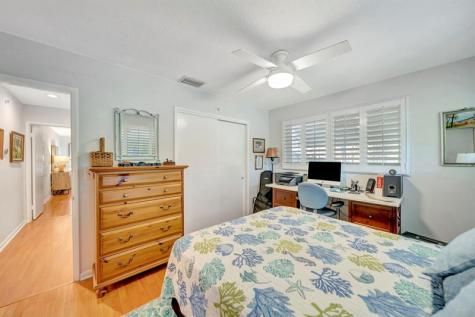 2611 NE 53rd Street Lighthouse Point FL 33064