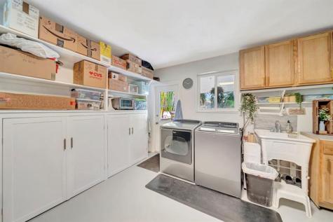 2611 NE 53rd Street Lighthouse Point FL 33064