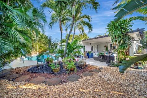2611 NE 53rd Street Lighthouse Point FL 33064
