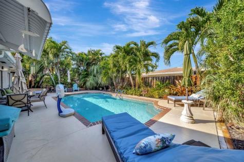 2611 NE 53rd Street Lighthouse Point FL 33064