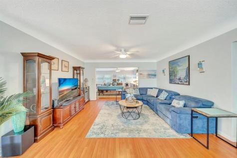 2611 NE 53rd Street Lighthouse Point FL 33064