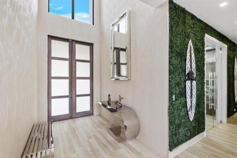 2437 Delmar Place Fort Lauderdale FL 33301