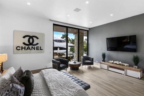 2437 Delmar Place Fort Lauderdale FL 33301