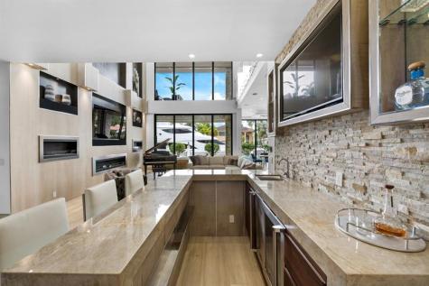 2437 Delmar Place Fort Lauderdale FL 33301