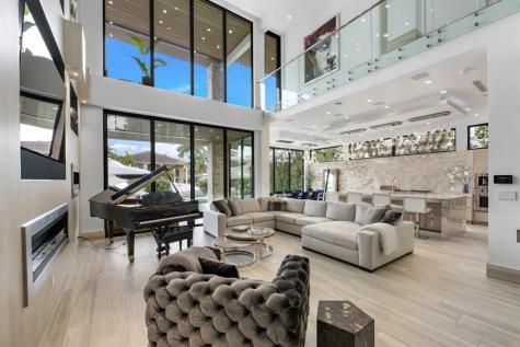 2437 Delmar Place Fort Lauderdale FL 33301