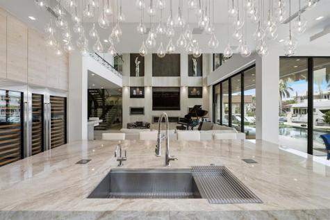 2437 Delmar Place Fort Lauderdale FL 33301