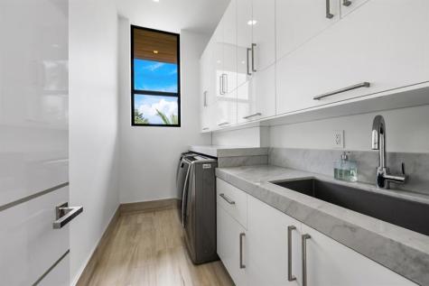2437 Delmar Place Fort Lauderdale FL 33301