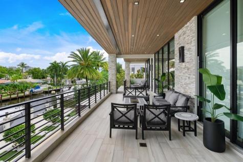 2437 Delmar Place Fort Lauderdale FL 33301