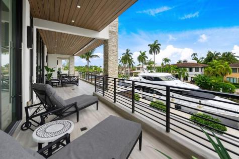 2437 Delmar Place Fort Lauderdale FL 33301