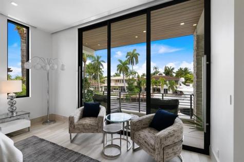 2437 Delmar Place Fort Lauderdale FL 33301
