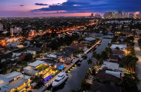 2437 Delmar Place Fort Lauderdale FL 33301