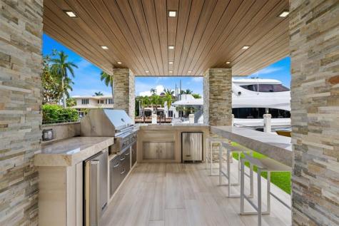 2437 Delmar Place Fort Lauderdale FL 33301