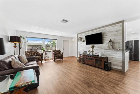 1001 SW 6th Avenue Boynton Beach FL 33426