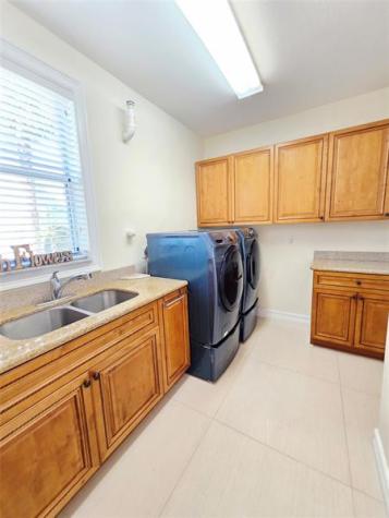 7107 Pinecreek Lane Coconut Creek FL 33073
