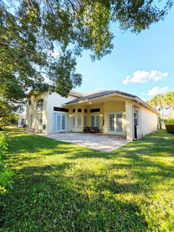 7107 Pinecreek Lane Coconut Creek FL 33073