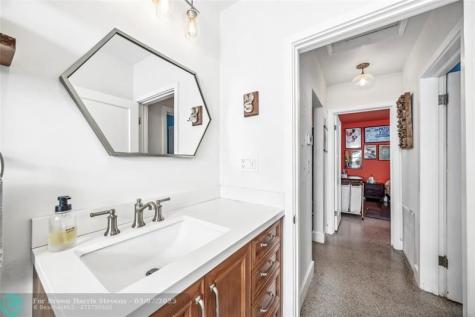 846 SW 9th Street Fort Lauderdale FL 33315