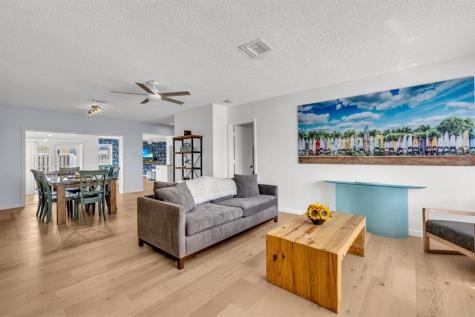 5211 NE 26th Avenue Lighthouse Point FL 33064