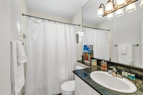 5211 NE 26th Avenue Lighthouse Point FL 33064