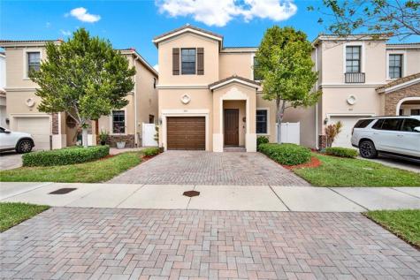 805 NE 191st Street Miami FL 33179