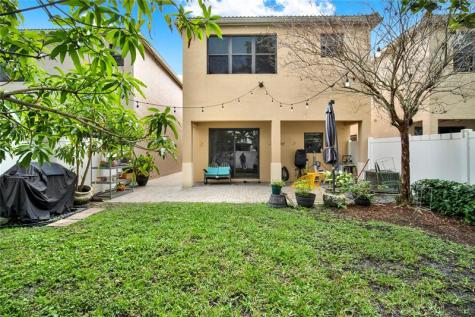805 NE 191st Street Miami FL 33179