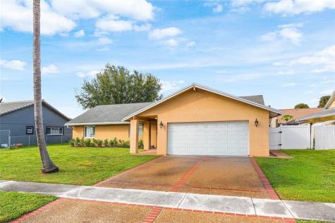9661 Carousel Circle S Boca Raton FL 33434