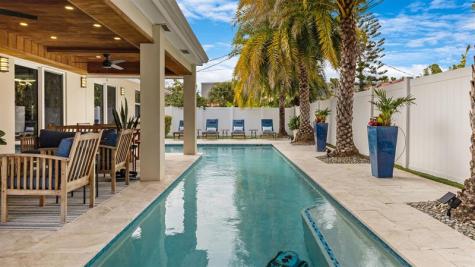 817 SE 13th Court Deerfield Beach FL 33441