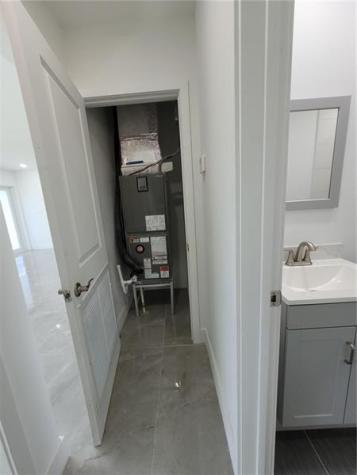 6041 SW 17th Street Miami FL 33155