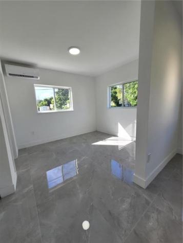 6041 SW 17th Street Miami FL 33155