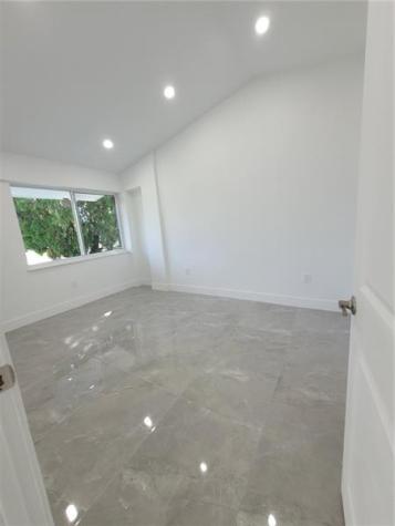6041 SW 17th Street Miami FL 33155