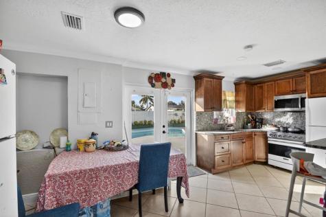 5590 S 35th Court Greenacres FL 33463