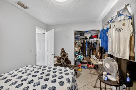 5590 S 35th Court Greenacres FL 33463