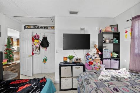 5590 S 35th Court Greenacres FL 33463