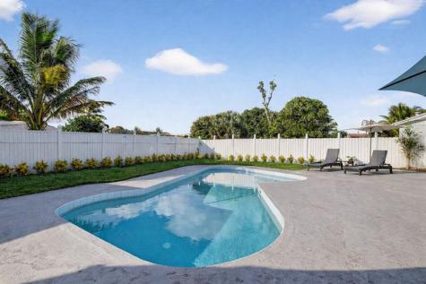 5590 S 35th Court Greenacres FL 33463