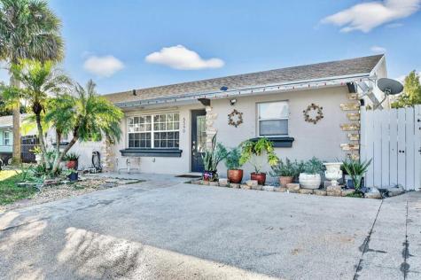 5590 S 35th Court Greenacres FL 33463