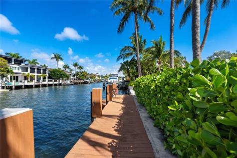 455 Bontona Fort Lauderdale FL 33301