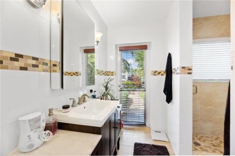 455 Bontona Fort Lauderdale FL 33301
