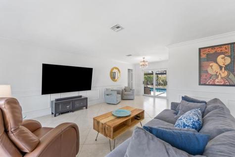8264 Shadow Wood Boulevard Coral Springs FL 33071