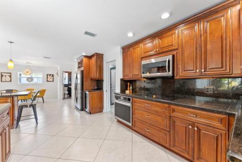 8264 Shadow Wood Boulevard Coral Springs FL 33071
