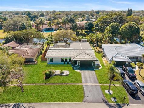 8264 Shadow Wood Boulevard Coral Springs FL 33071