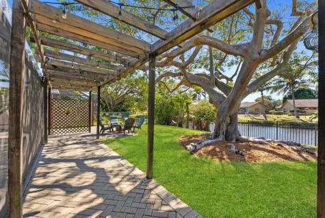 8264 Shadow Wood Boulevard Coral Springs FL 33071