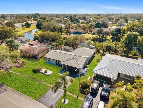 8264 Shadow Wood Boulevard Coral Springs FL 33071