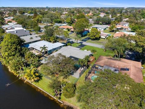 8264 Shadow Wood Boulevard Coral Springs FL 33071