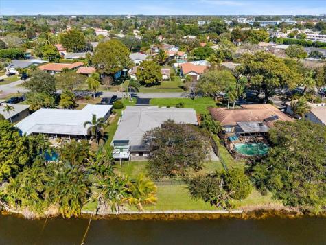 8264 Shadow Wood Boulevard Coral Springs FL 33071
